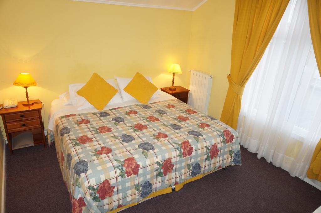 Hostal Ovejero Punta Arenas Exteriör bild