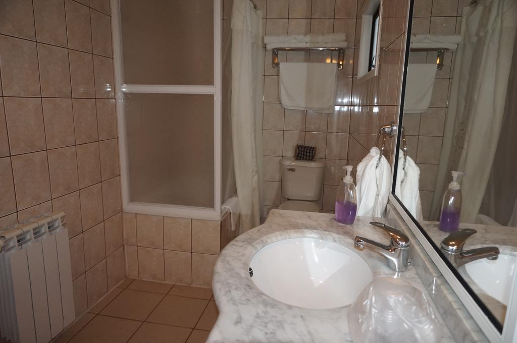 Hostal Ovejero Punta Arenas Exteriör bild